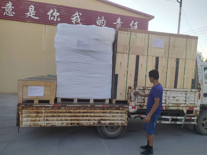 發貨現(xiàn)場(chǎng)